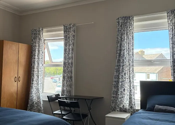 Superb Triple Room Near Croke Park - 2