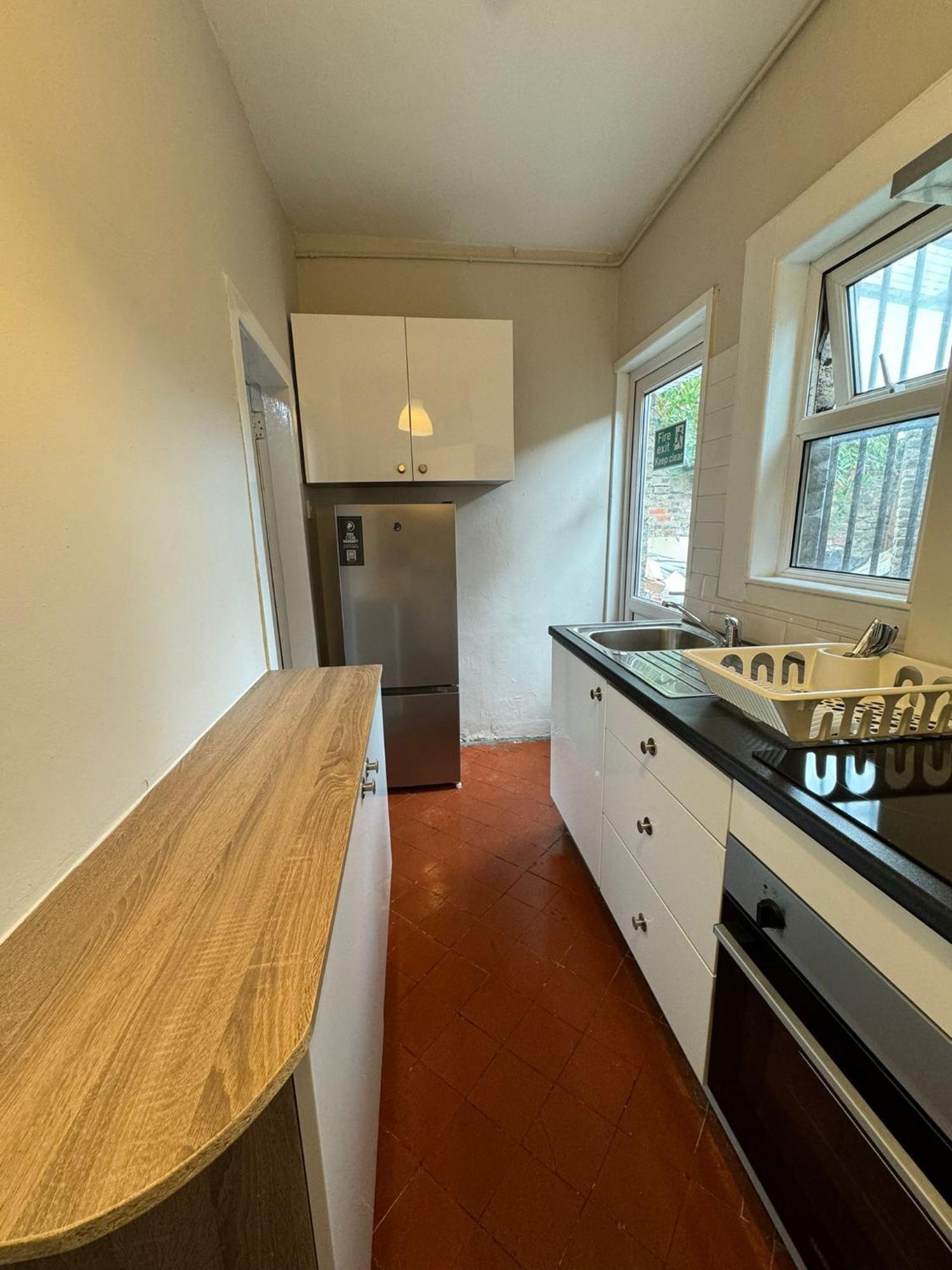 Superb Triple Near Croke Park - 2 Guest house *