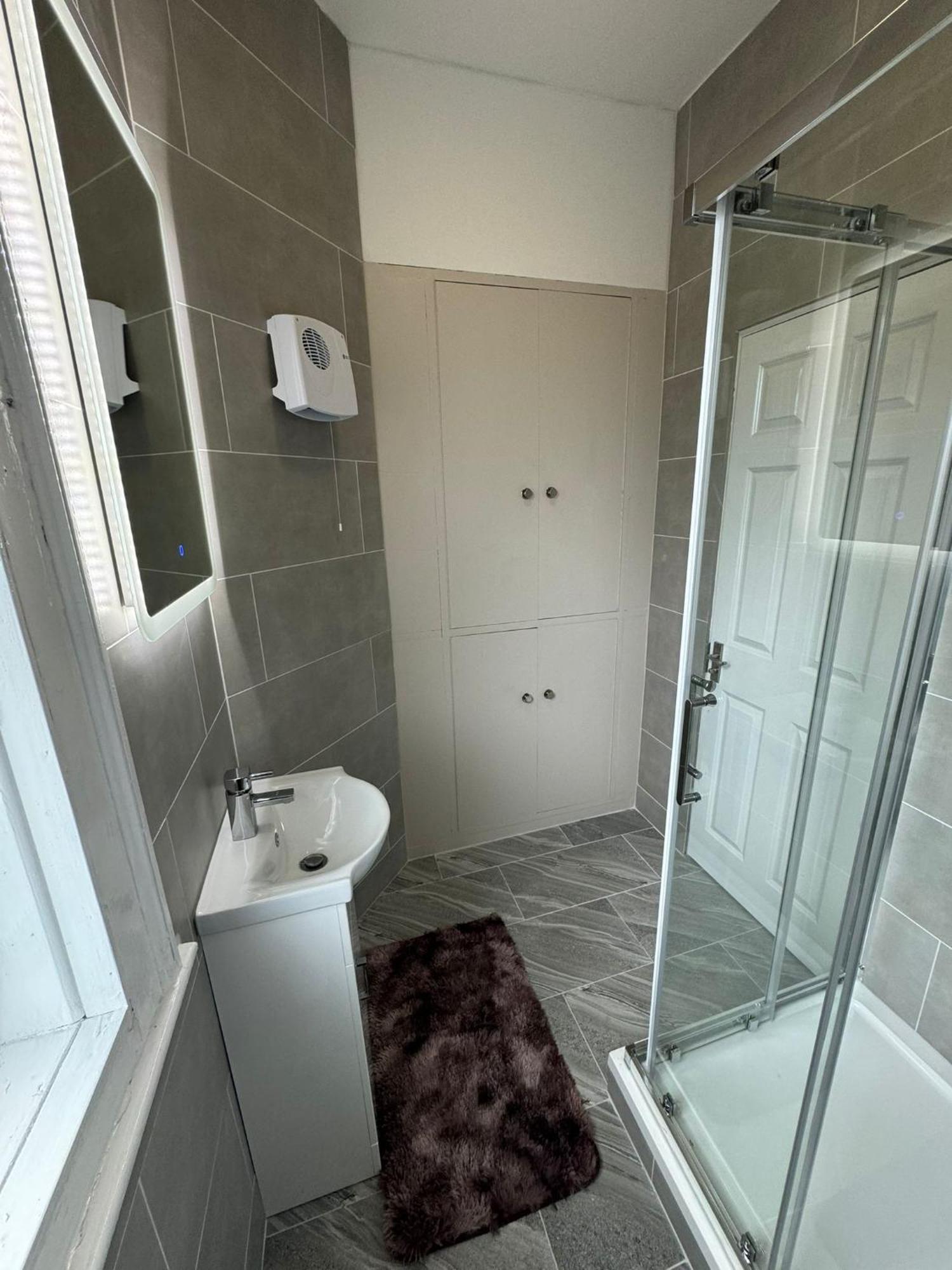 Superb Triple Near Croke Park - 2 Guest house Dublin