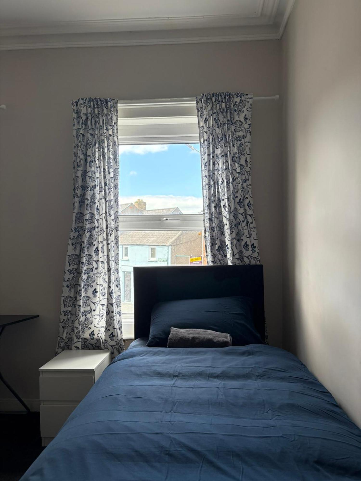 Superb Triple Near Croke Park - 2 Guest house Dublin